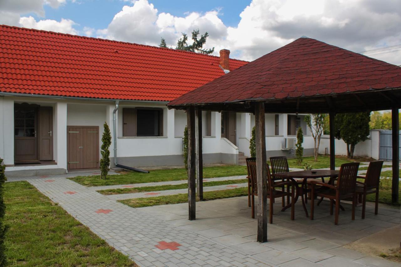 Das Blaue Haus Guesthouse - Kovacshida Екстер'єр фото